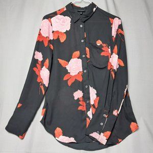 Who What‎ Wear Bold Floral Blouse Sz XS Button Up Long Sleeve Button Detail